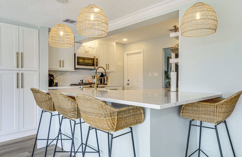 Palmetto House | Private Fishing Dock: Waterfront Palmetto Home!