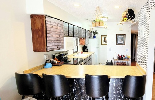 Lawrence House | Private fun rental Video Game, massage Chair, fenced-in yard