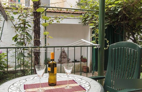 Cagnola Apartment | PRIVATE GARDEN APARTMENT and PARKING - possibility of discounts
