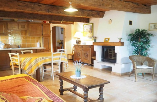 Redortiers House | Private Garden House in Redortiers