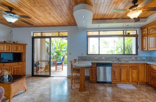 Buenos Aires Condo | Private Garden, Walk Out to Community Pool, Beautiful 1 Bedroom 1 Bath Condo