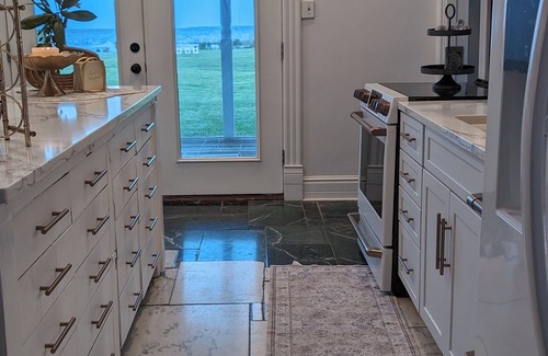 Rock Point House | Private Getaway at Four Waters Estate!