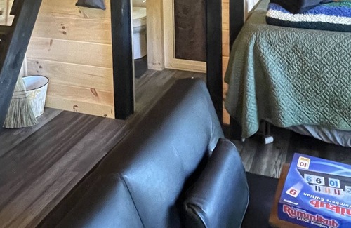 Primrose Cabin | Private Getaway Cabin in RRG-Cliffview Resort