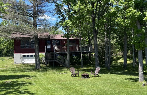 Trent Lakes Cottage | Private getaway on Lower Buckhorn Lake