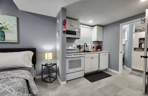 Lakeland House | PRIVATE GETAWAY