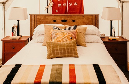 Virgin RV Rental | Private glamping venue, prohibition barn, pool, spa, horses and more