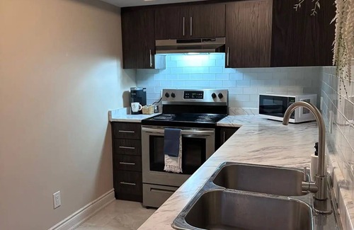 Halton Regional Municipality Apartment | Private Guest Suite