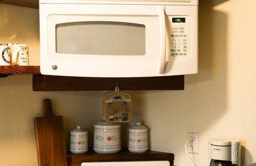 Post Falls Apartment | Private guest suite, separate entrance, w/kitchenette and patio