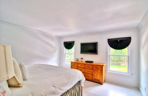 Wainscott Woods House | Private Hampton Home-Wainscott