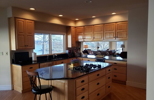 Osage Beach House | Private Heated Pool, Outdoor Kitchen w/Pizza Oven, 7 BR, 6.5 BA, Game Room