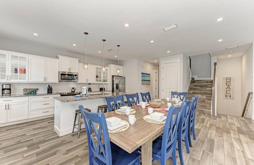 Holmes Beach House | Private Heated Pool Home in Holmes Beach - Fernweh - By Island Real Estate Vaca
