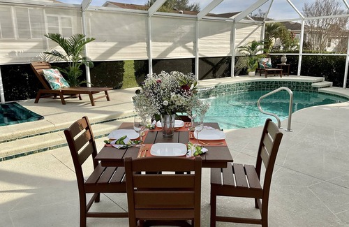 Summerhill House | Private Heated Pool & Hottub - Pet Friendly- Close to L Sumpter & Spanish Spring