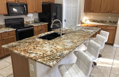 El Mirage House | Private heated Pool and Spa! 4 bdrm, 2 bath beautiful and spacious house!