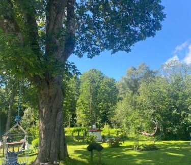 Rahtla House | Private Hiiumaa Cottage plus Sauna