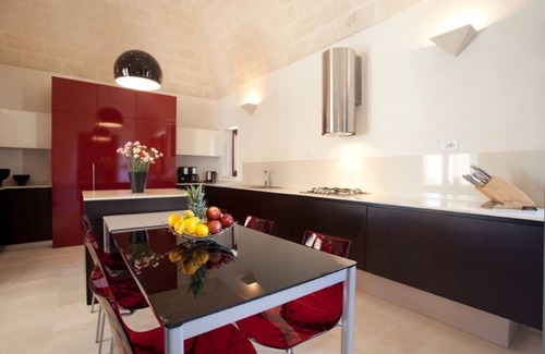 Viglione Villa | Private hilltop villa with infinity pool ideal for your visit to Puglia.