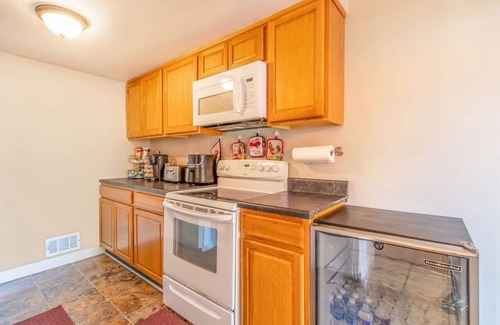 Newark House | Private Home + 3 Bed/1.5 Bath + 2MI - University of Delaware