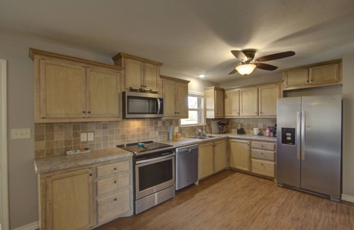 Texarkana House | Private! Home away from home, business ready!