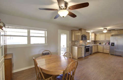 Texarkana House | Private! Home away from home, business ready!
