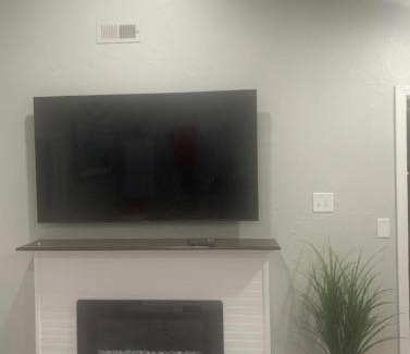 Brockton House | Private Home Cozy room
