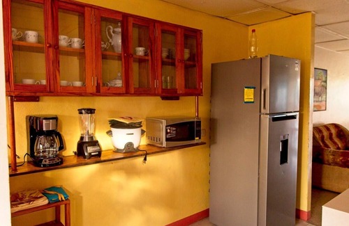Managua House | Private Home, Ideal for Families and Groups Parking, WIFI, 3BR