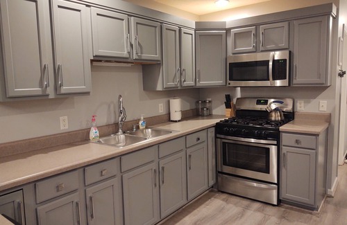 Nazareth House | Private Home in the woods - 15 minutes from Downtown!