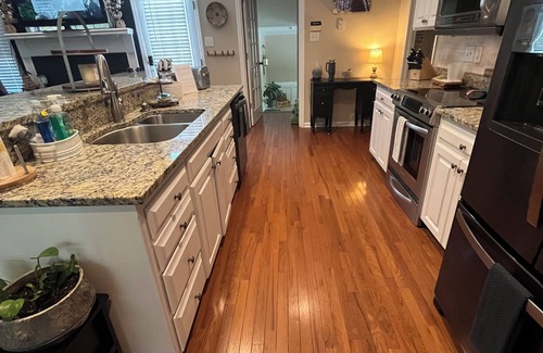 Evans House | Private home master rental