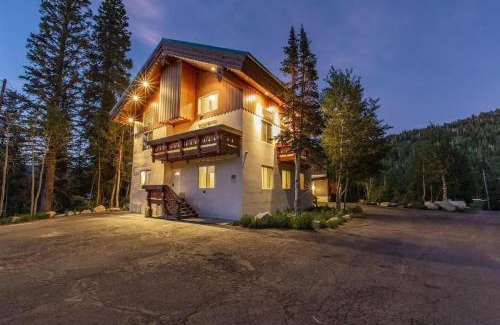 Salt Lake Mountain Resorts House | Private Home Perfectly Located at Brighton Ski Resort!