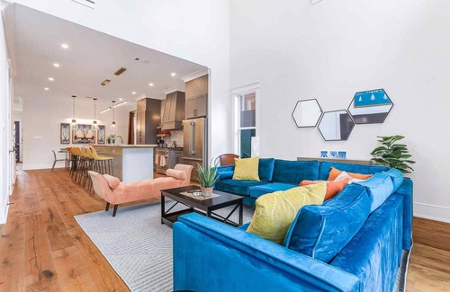 Faubourg Lafayette House | Private Home with Heated Pool | Near FQ