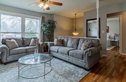 Champaign House | Private & Homey 3Bed/2Bath - Deck, Yard, Parking - 2 Levels - Quiet Neighborhood