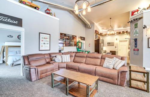 Weld County House | Private Hot Tub and Game Room Keenesburg Getaway!