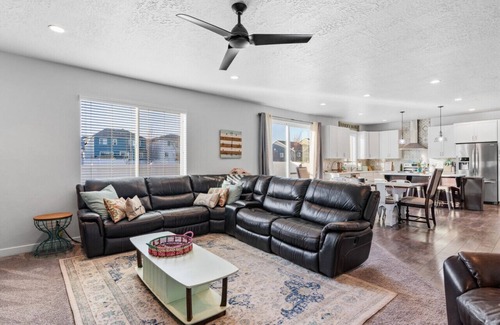 Bluffdale House | Private Hot Tub-Central Location