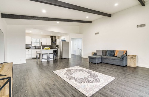 Lakeway Condo | Private Hot Tub & Golf Course Views: Lakeway Gem