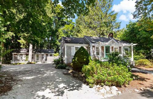 Yarmouth Port House | Private Hot Tub Near Dennis Pond