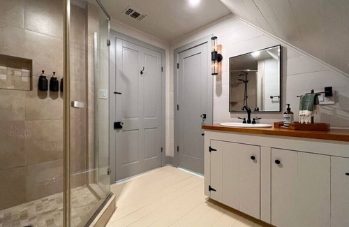 Bellville House | Private House, 1 BR + POOL | Unwind @ TheFerns
