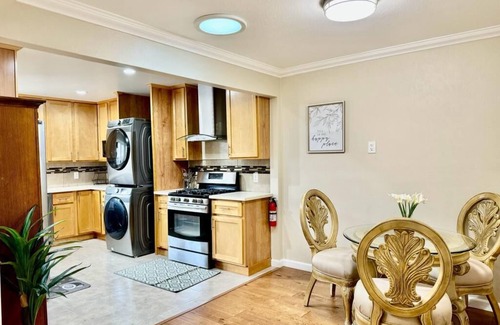 Castro Valley House | Private In-Law With Garden Access