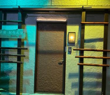 Chuo Ward Hotel | Private Inn Bambee