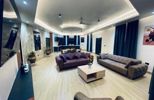 North Tongu Resort | Private Island at Akosombo