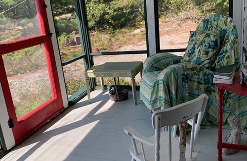Nipissing Cottage | Private island retreat
