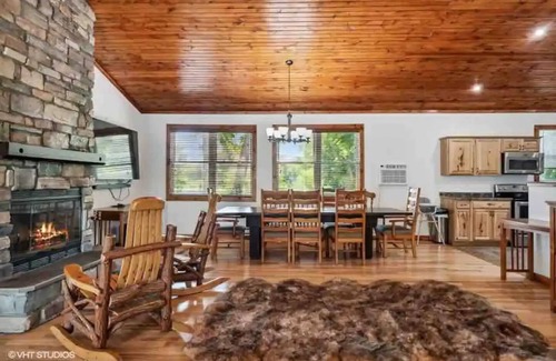 Dixon House | Private Islandnn