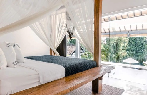 Andong Villa | Private Jungle Oasis with a Pool, Sauna, Hot Tub, Cold Plunge