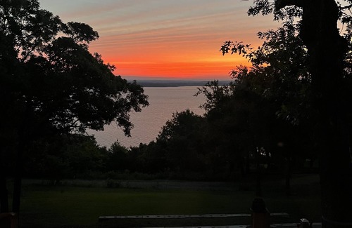 Kingston House | Private lake front home overlooking Lake Texoma!