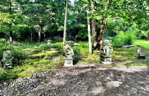 Morrow House | Private lake house garden resort