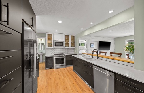 Mound House | Private Lake Minnetonka Retreat!