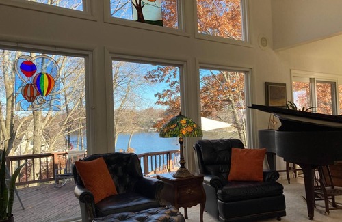 Noblesville House | Private lakefront home with endless views