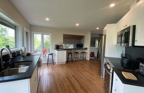 Mapleton House | Private Lakehouse/Cottage on Conestogo Lake