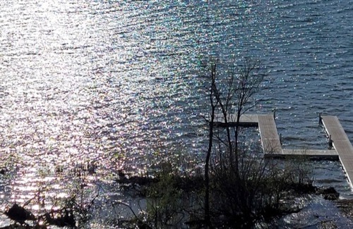 Ida House | Private lakeside getaway in the woods