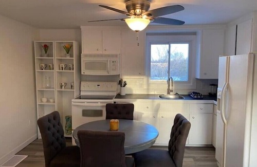 Cobourg Apartment | Private Lakeside Loft with Pationn