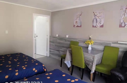 Massey House | Private Large double room
