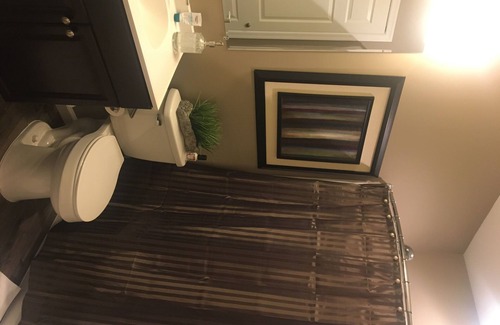 St. Charles Apartment | Private Luxury Apartment with FREE Parking
