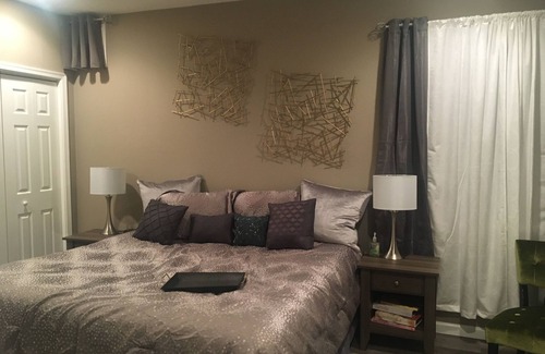 St. Charles Apartment | Private Luxury Apartment with FREE Parking